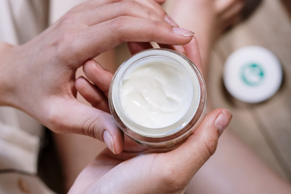 Best morning skincare routine for your 40s